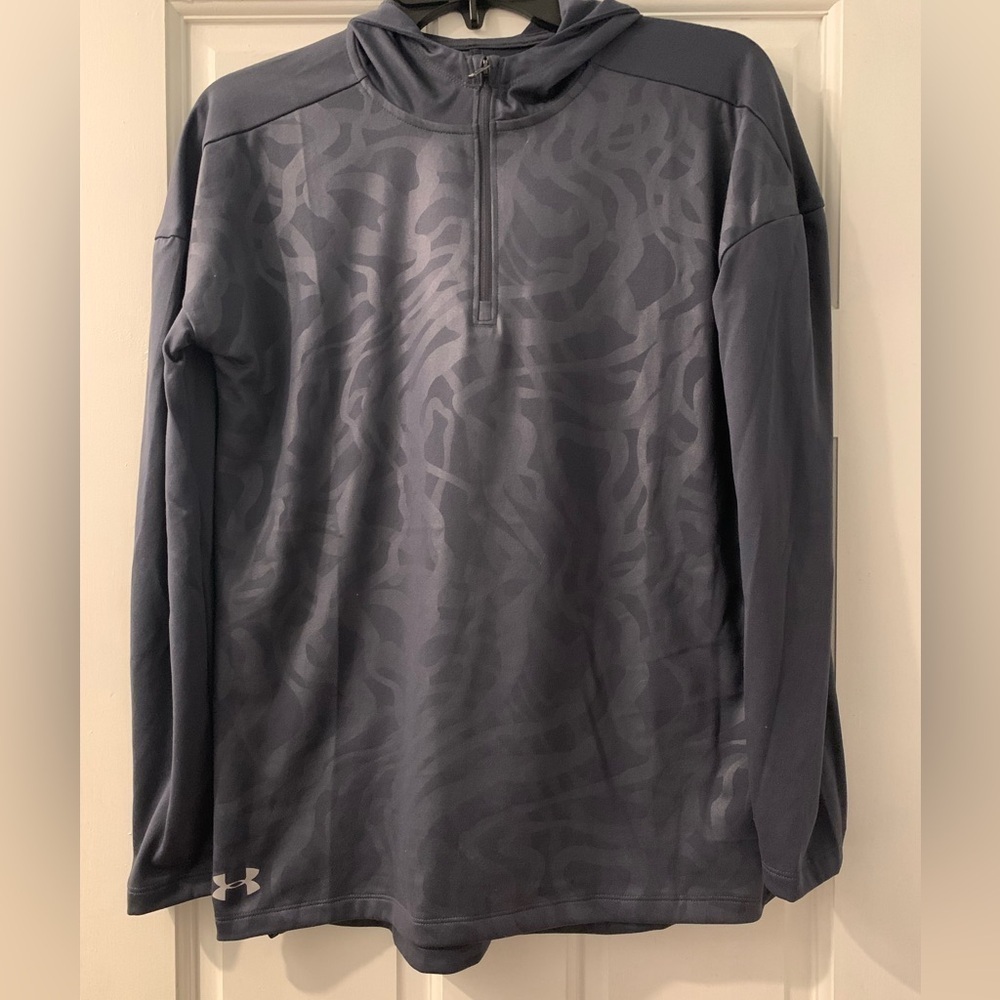 Woman's under armour locker emboss gray 1/4 zip hoodie